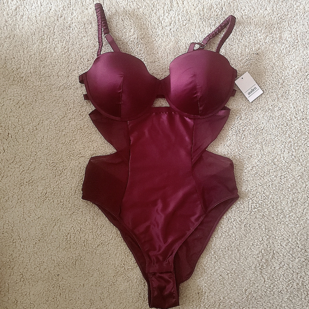 Burgunday Cut Out Bodysuit (Large)